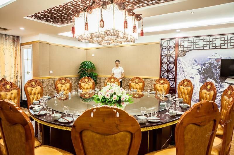 Wudangshan Jianpuzhai Hotel Danjiangkou Exterior foto